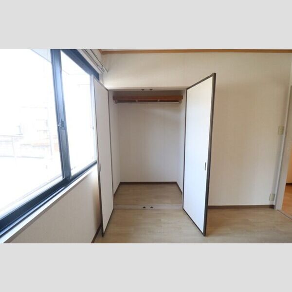 ブエナ・ヴィスタ クローゼット