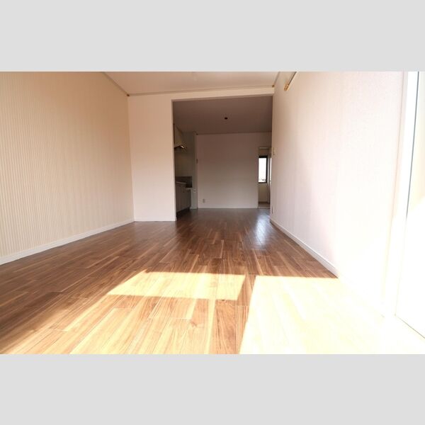 ドミールエム102号室 広々としたLDK♪