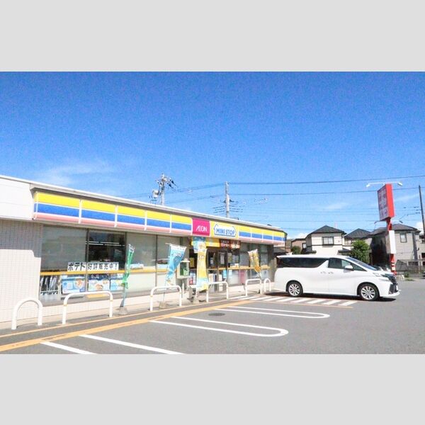 ルミナーレ(大和田新田PJ) ミニストップ　八千代緑ヶ丘店