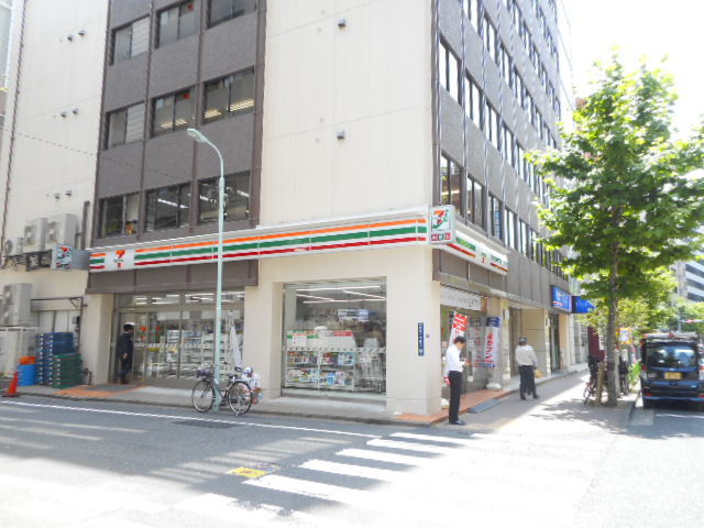 スカイステージ築地0502号室 セブンイレブン