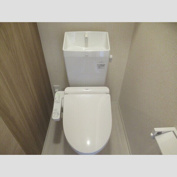 バースバレー103号室 温水洗浄暖房便座