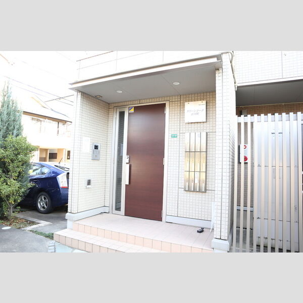 グリーンコーポ前川町201号室 エントランス
