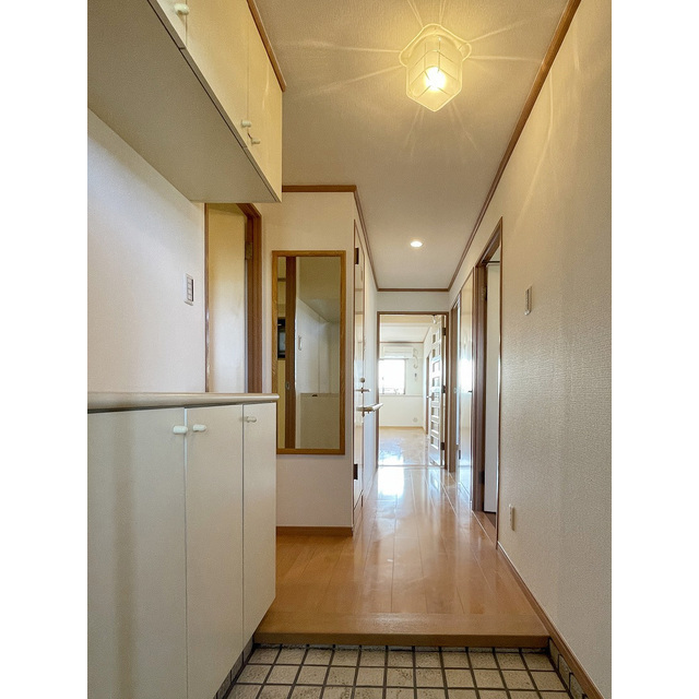 ライオンズヒルズ和光 広々とした玄関