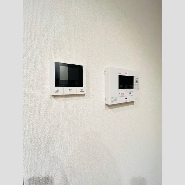 D'Bless湘南辻堂101号室 セコムのセキュリティシステム　モニター付きインターホン