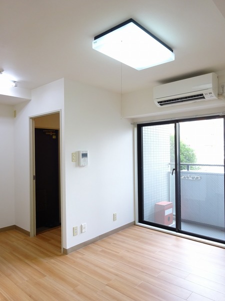 ＮＩＣＥアーバンスピリッツ生麦 リビング