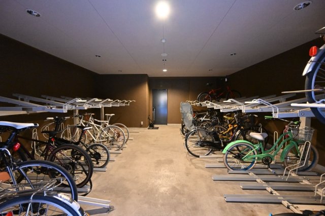 ＺＯＯＭ銀座２丁目Ｔｈｉｒｄ5階 駐輪場