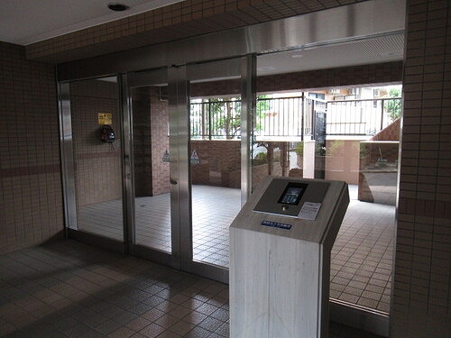 ライオンズマンション藤沢湘南台壱番館5階 エントランスロビー