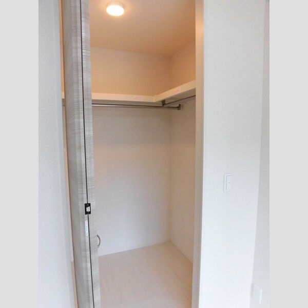 D-room堀之内202号室 洋室ウォークインクローゼット
