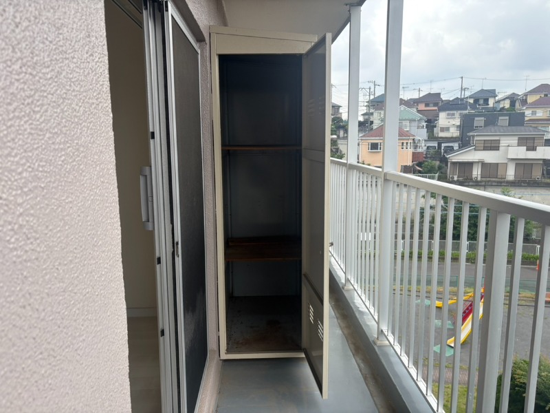 下瀬谷団地5号棟4階 収納