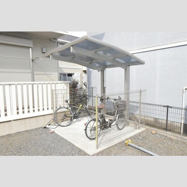 ヴェスタ 駐輪場