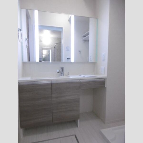 ラ・ヴェール石神井公園　B棟 洗髪洗面化粧台