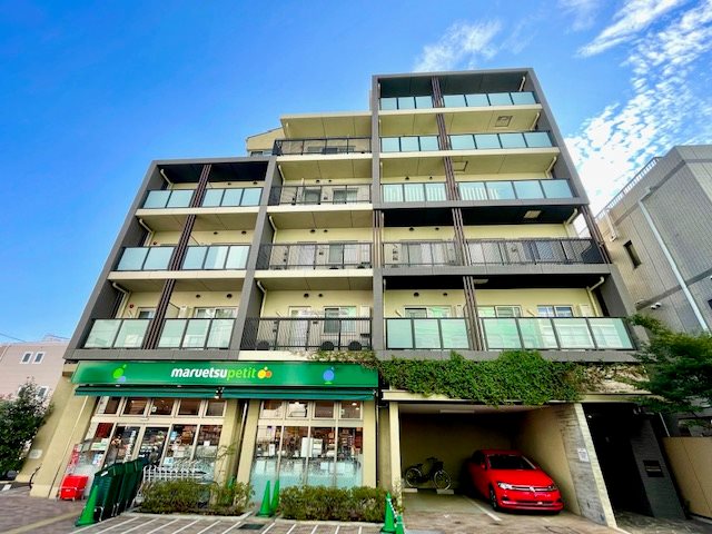 レジディア千駄木5階 外観