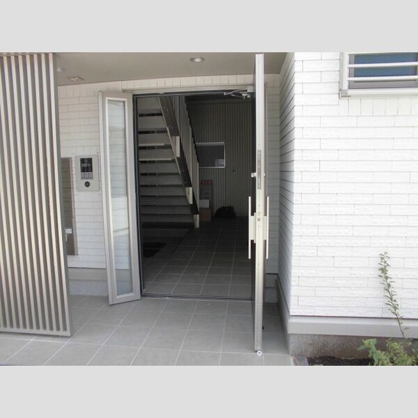 グランフォルト高砂 エントランス