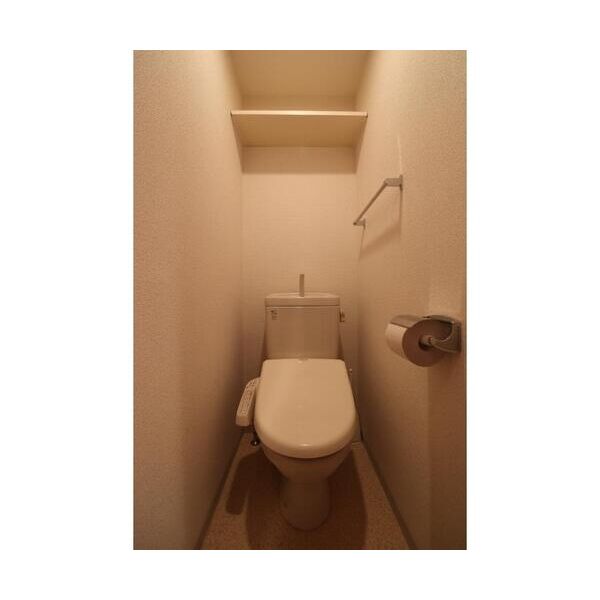 ドエルイン月島704号室 トイレ