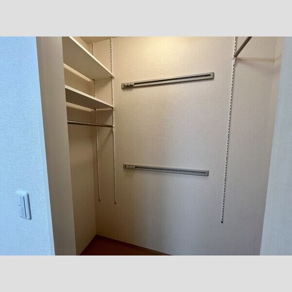 アークTOWA ウォークインクローゼット