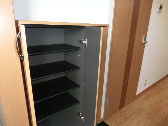 プランドールＹ’ｓ　Ⅱ00101号室 シューズボックス