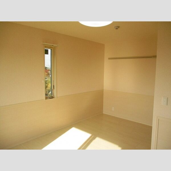 ルミウス208号室 居室