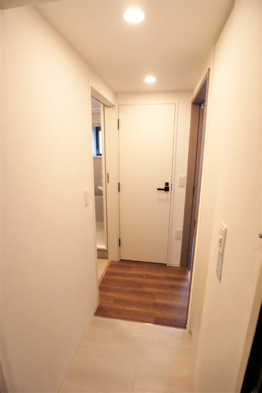 CREALpremier笹塚1階 玄関