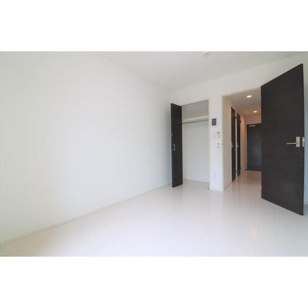 アットリラ稲毛海岸A305号室 リビング