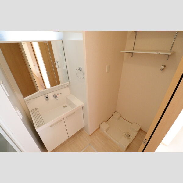 アブラメンタウンI101号室 洗面室