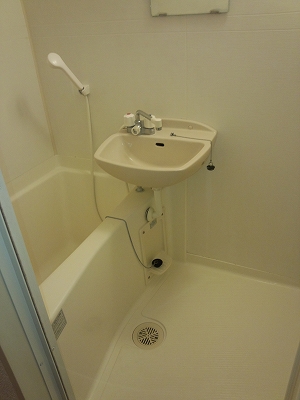 レオパレスセントラル壱番館 内観