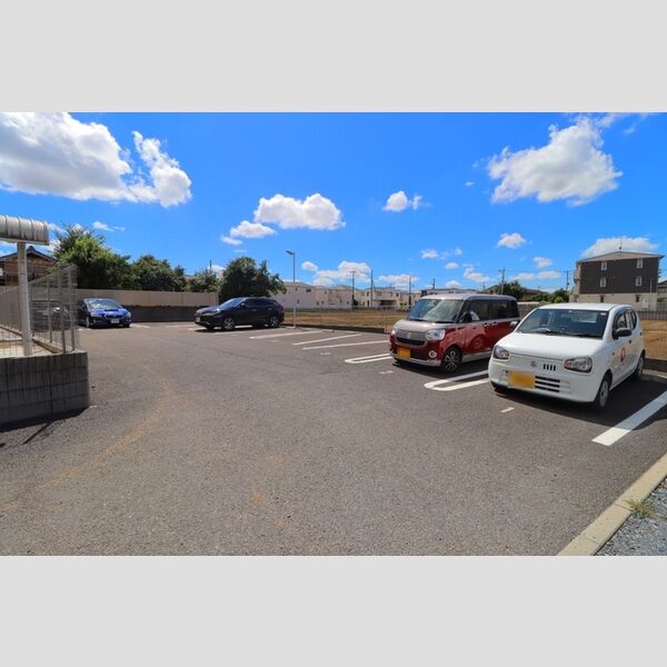 セントポーリア203号室 駐車場