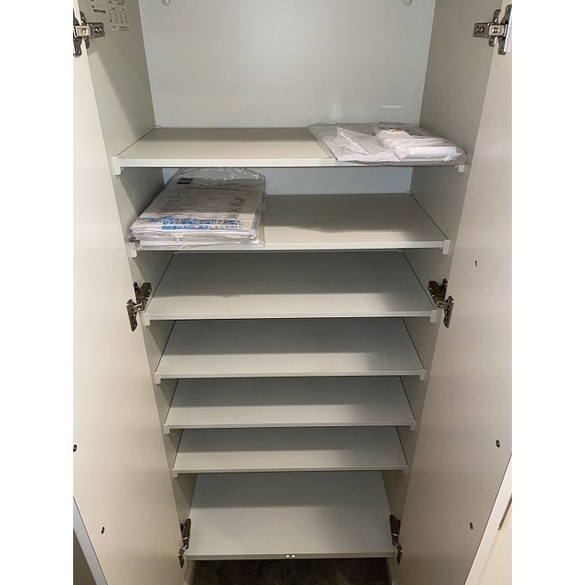 ライジングプレイス西新井603号室 シューズボックス