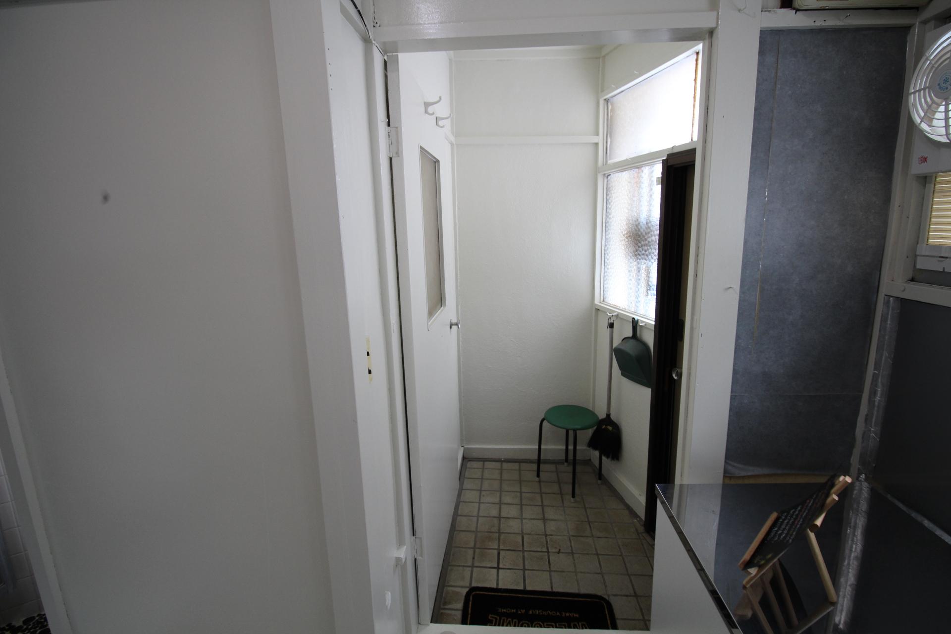 富士見市羽沢一丁目戸建 靴が何足も置けるので、たくさんのお友達が来ても大丈夫ですね