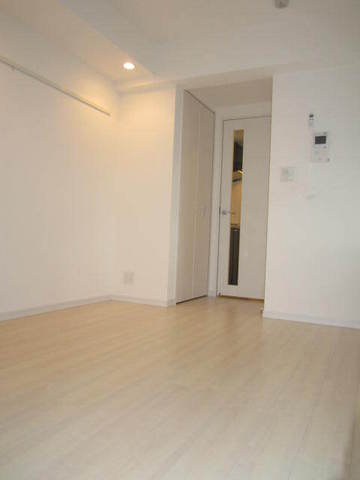 グランド・ガーラ桜木町駅前10階 居室にはダウンライトが付いてます！！