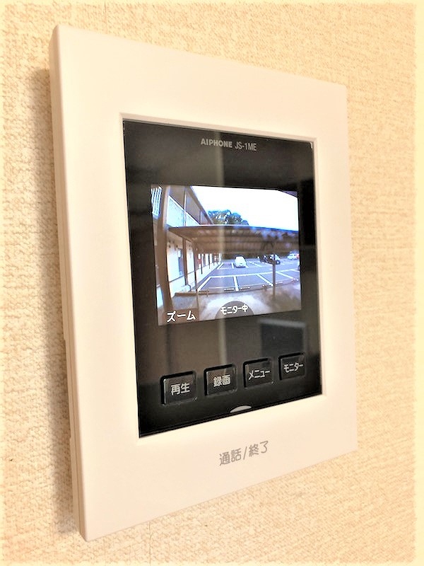 レオパレスＹＯＫＯＳＵＫＡ111号室 モニターインターホン