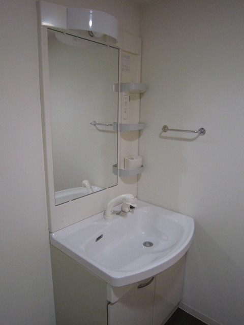 リヴァージュ湘南茅ヶ崎0401号室 洗面