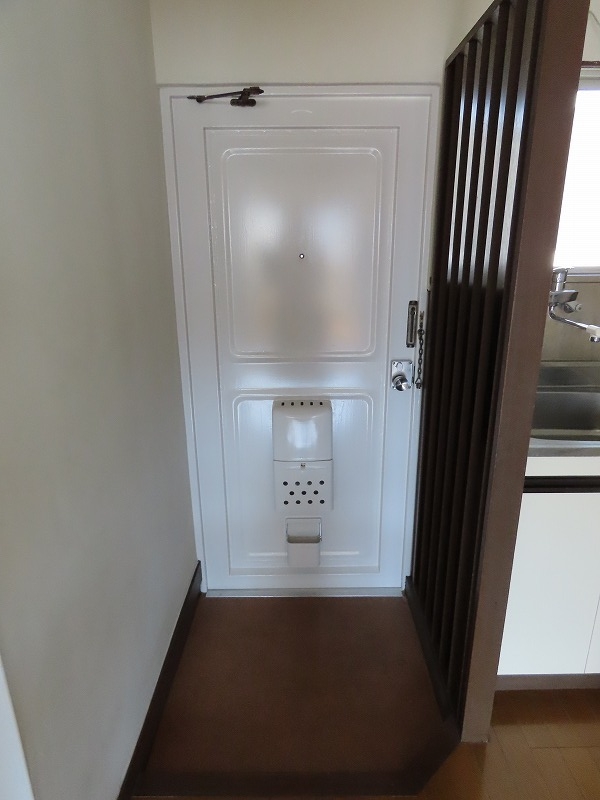 三州コーポ 玄関