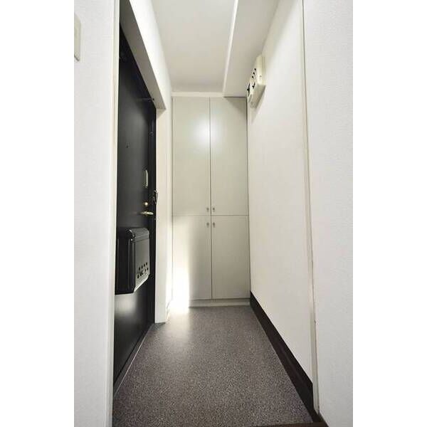 シャトル五反野 玄関