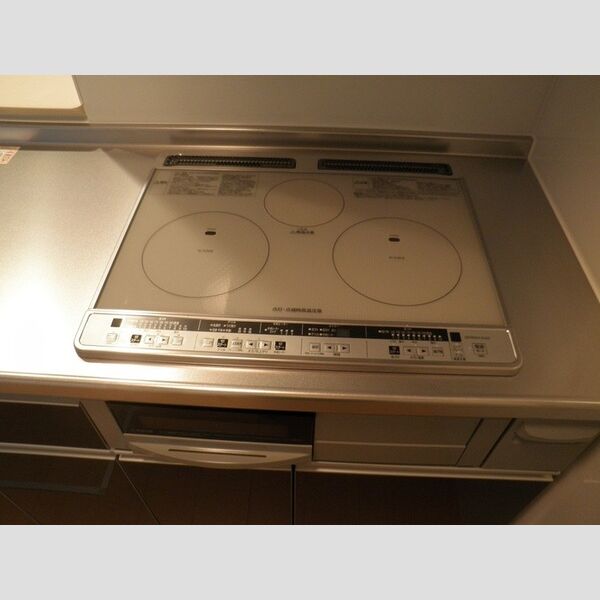 Lucente (ルチェンテ)　Ⅱ システムキッチン(IHヒーター)