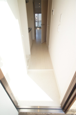 リブリ・メゾン・ド・オリビン2階 玄関