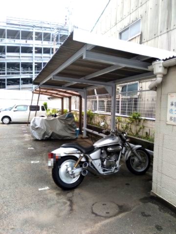 グランピア湘南102号室 駐車場