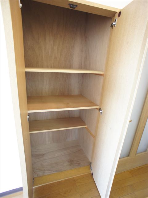 椎の実ハイツ0506号室 大きなスペースがあり、収納には困りません