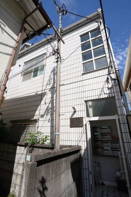 カルタス２１駒場東大前1階 外観