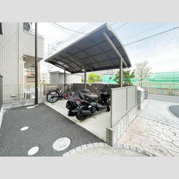 パークハイム202号室 駐輪場