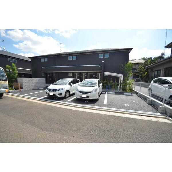 フォレストコートA棟・B棟A202号室 駐車場