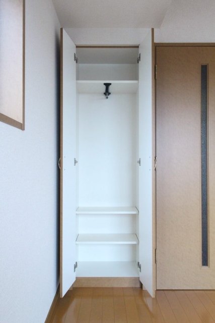 ルーブル下井草弐番館408号室 同建物別部屋の参考画像