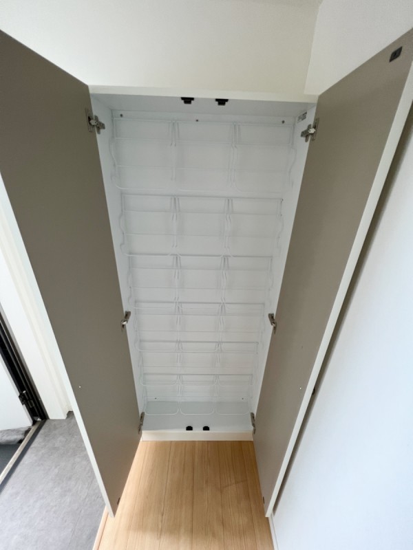 シャルム赤塚 玄関