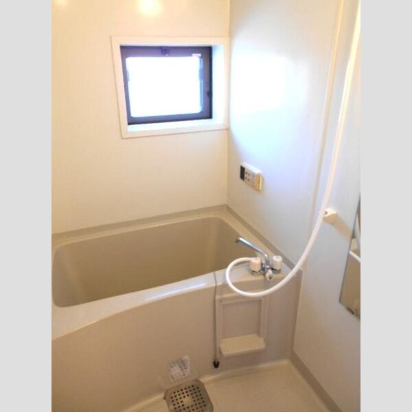 ヴィラ　弐番館 浴室