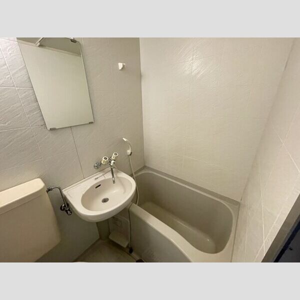 コンフォール小泉513号室 浴室(洗面台付き)