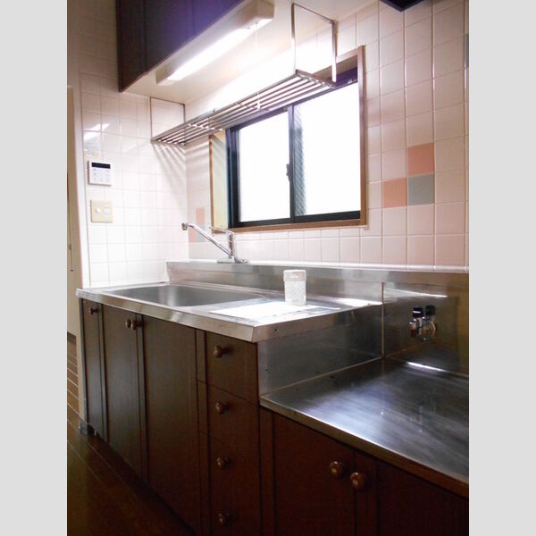 フローレスタ カーサ103号室 キッチン