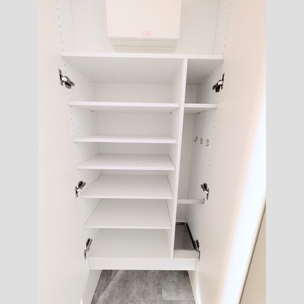 ロイジェント潮見0303号室 シューズボックス