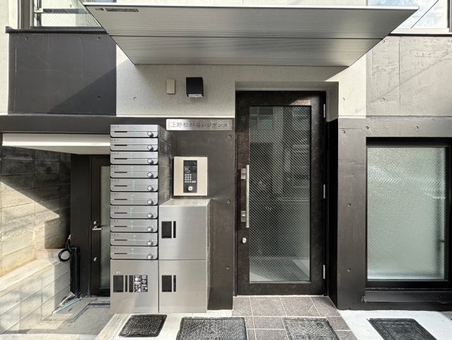 上野松が谷レジデンス エントランス