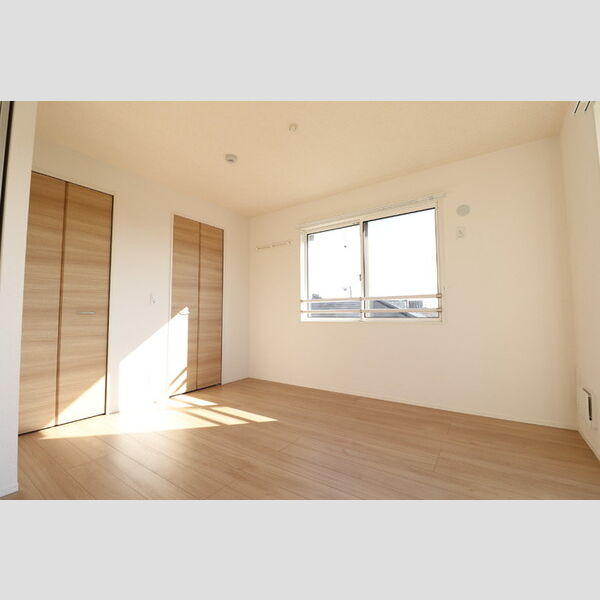 アベニール大倉山302号室 洋室6.1帖