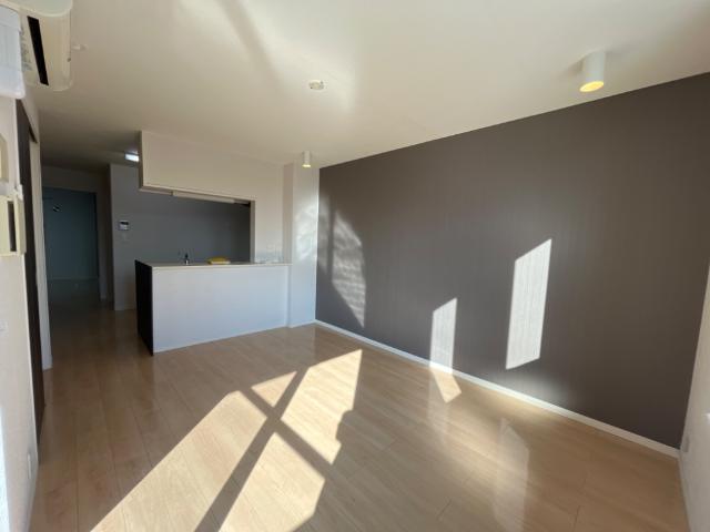 ル・グラン　シャティニエー(le gran chaｔaighier）202号室 リビング