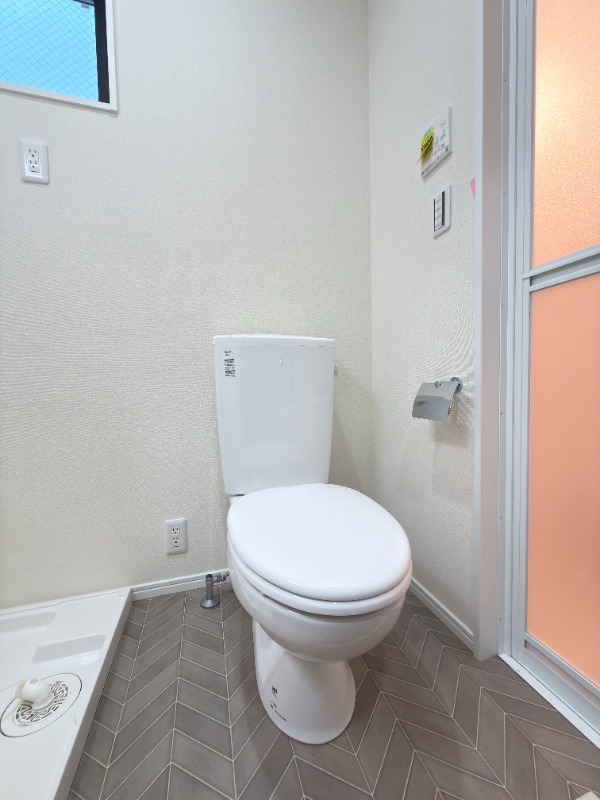 ブルーム石神井1階 トイレ